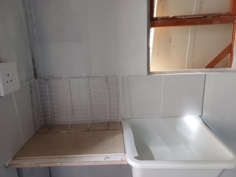 6 Bedroom Property for Sale in Mitchells Plain Central Western Cape